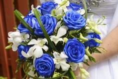 florist bouquet mariee bleu, roses bleues,arrangement mariage,wedding bride bouquet Cupidon Fleuriste
